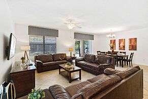 Giant Villa W/private Pool&spa, Game Room, & More!