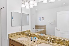 Giant Villa W/private Pool&spa, Game Room, & More!