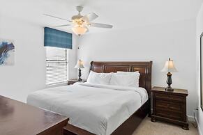 Giant Villa W/private Pool&spa, Game Room, & More!