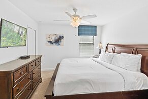 Giant Villa W/private Pool&spa, Game Room, & More!