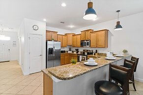 Giant Villa W/private Pool&spa, Game Room, & More!