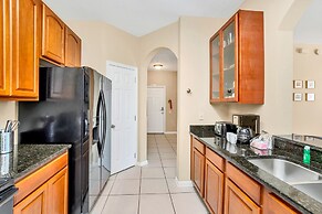 4024 Breakview Drive #208