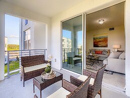 Modern Condo Near Disney Foosball Water Park!