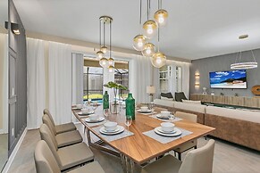 Must SEE Villa! Private Poolthemed Roomstheater!