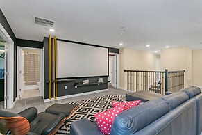 Must SEE Villa! Private Poolthemed Roomstheater!