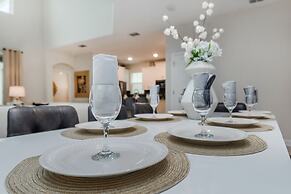 Villa W/private Pool &themed Rooms, Near Disney!