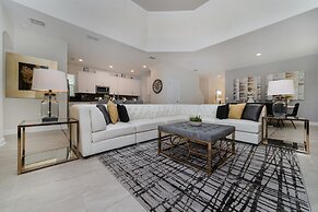 Villa W/private Pool &themed Rooms, Near Disney!