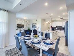 Updated Condo, 5 mi to Disney, On-site Water Park!