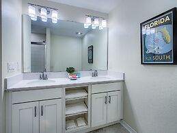 Updated Condo, 5 mi to Disney, On-site Water Park!