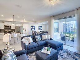 Updated Condo, 5 mi to Disney, On-site Water Park!