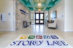 Updated Condo, 5 mi to Disney, On-site Water Park!