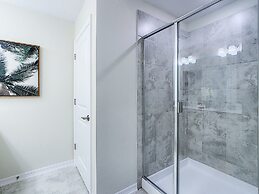 Updated Condo, 5 mi to Disney, On-site Water Park!