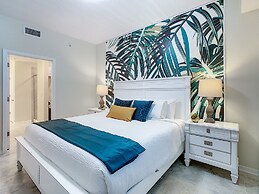 Updated Condo, 5 mi to Disney, On-site Water Park!