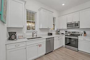 Gorgeous Margaritaville Cottage W/private Patio!