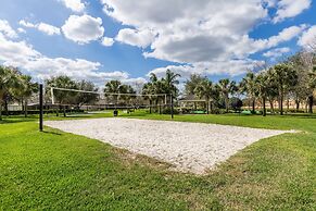 Luxurious Condo Near Disneyfree Waterpark Access