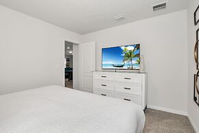 Private Pool Villa W/pool Table, On-site Waterpark