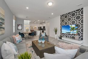 Private Pool Villa W/pool Table, On-site Waterpark