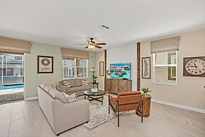 Large Villa, Private Pool+game Room+movie Theater!