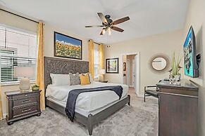 Large Villa, Private Pool+game Room+movie Theater!