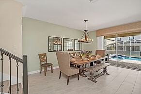 Large Villa, Private Pool+game Room+movie Theater!