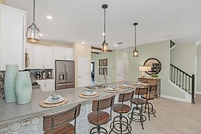 Large Villa, Private Pool+game Room+movie Theater!