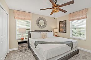 Large Villa, Private Pool+game Room+movie Theater!