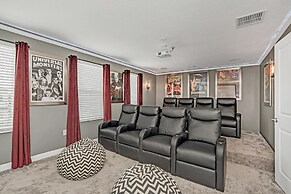Large Villa, Private Pool+game Room+movie Theater!