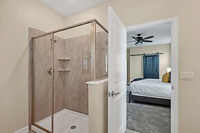 Large Villa, Private Pool+game Room+movie Theater!