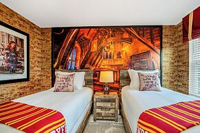 Large Villa, Private Pool+game Room+movie Theater!