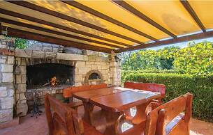 Holiday House Marina