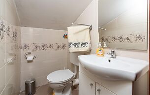 Holiday House Marina