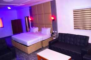 Dallas Grand Beach Hotel & Resort