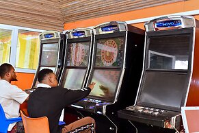 Dallas Grand Beach Hotel & Resort