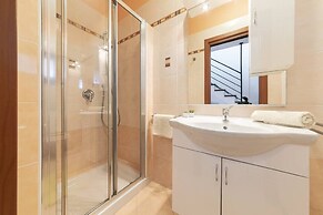 Charming 6-bed Villa in Vižinada