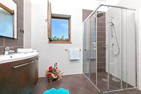 Charming 6-bed Villa in Vižinada