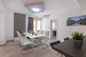 Charming 6-bed Villa in Vižinada