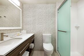 Home2 Suites by Hilton New Brunswick, NJ