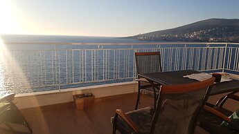 Vasiliki Beachfront Luxury Apartment