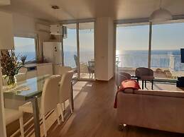 Vasiliki Beachfront Luxury Apartment