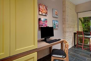 Home2 Suites by Hilton East Hanover