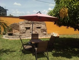 Cactus Hill Side Hotel