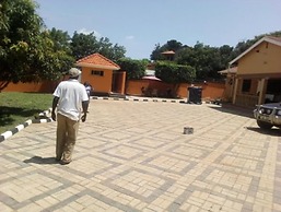 Cactus Hill Side Hotel