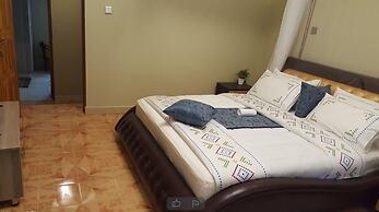 Cactus Hill Side Hotel