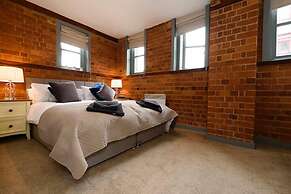 Karah Suites - Gloucester Docks