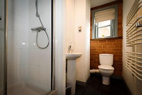 Karah Suites - Gloucester Docks