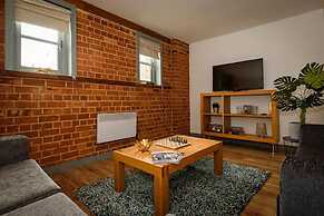 Karah Suites - Gloucester Docks