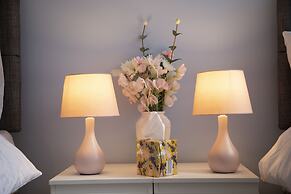 Karah Suites - Motorpoint Arena