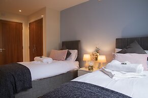 Karah Suites - Motorpoint Arena