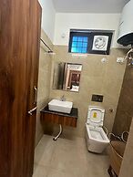 Goroomgo Dolls Inn Nainital