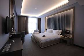 Aileena Hotel & Villas